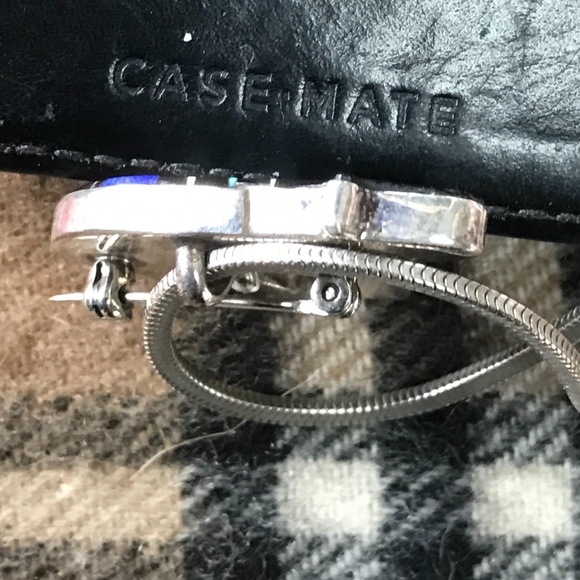 Hallmarked Navajo micro-inlay bear pendant / pin turquoise, sterling - Picture 6 of 6